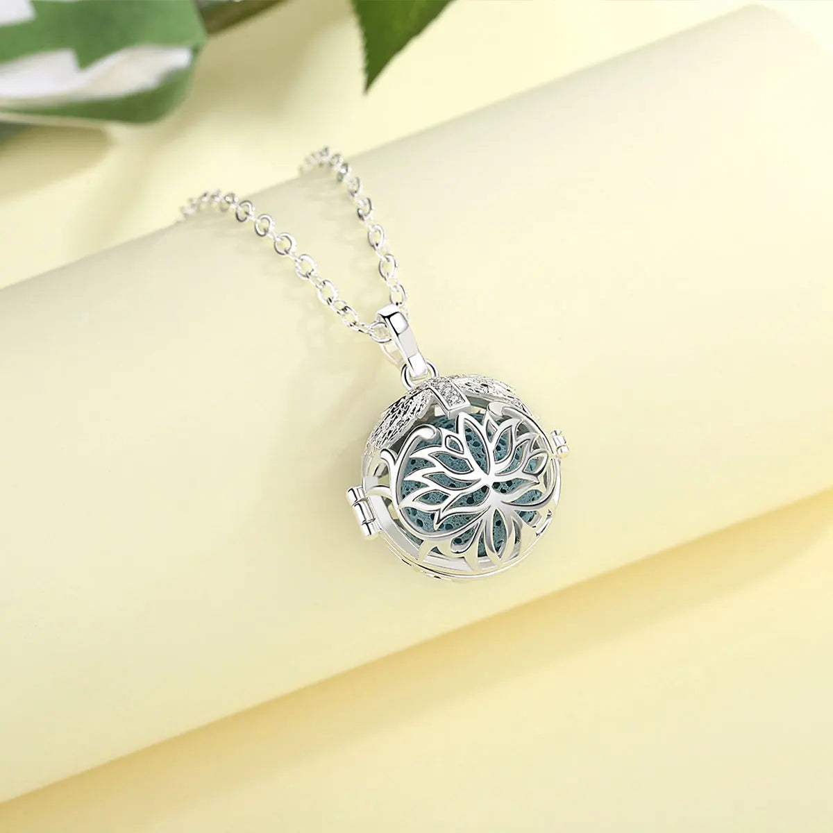 Eudora NEW DIY Lotus Cross Aroma Diffuser Pendant Floating Locket Cage Pendant with 5PC Lava Stone Volcanic Necklace Nice gift